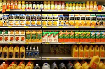 Los alimentos envasados en cartón presentan graves riesgos para la salud