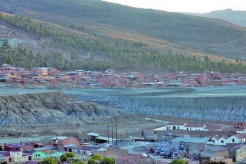 Se cuestiona la presencia de un dique de colas en la zona.