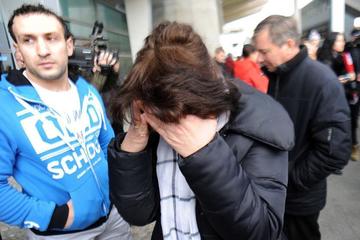 Los familiares lloran por la trágica noticia, en su mayoría los fallecidos eran rusos.