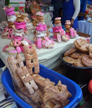 Las masitas que se invitarán en las mesas de hoy.