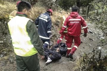 Una de las víctimas fatales de uno de los accidentes cerca de la ciudad de Cochabamba. Foto: APG