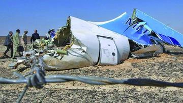 Crece hipótesis de un atentado como causa de caída de avión