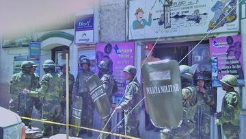 Los militares en calles Ayacucho.