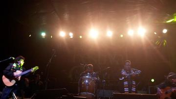 Savia Andina se adueñó del escenario y las nubes dejaron de llorar. Ahora están cantando