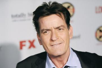 El actor Charlie Sheen admite que porta el virus del sida