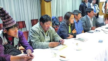 Algunos de los que anoche participaron en la reunión.