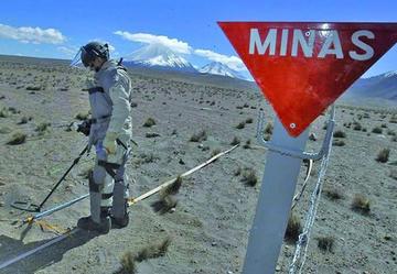 Chile niega incumplir con desminado en frontera