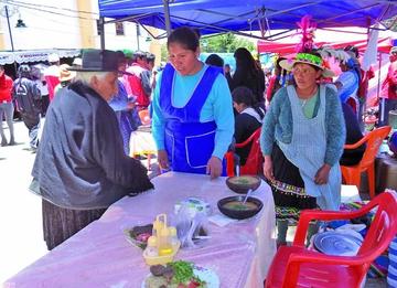 Feria ofertó ayer los platos típicos