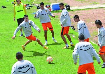 El Tigre va al acecho del líder