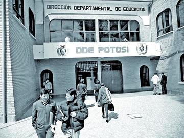 Alistan evaluación de gestión escolar