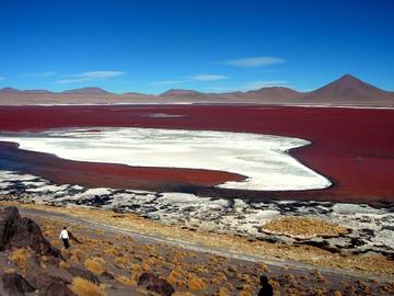 Se quiere alimentar la Laguna Colorada para que no se seque.