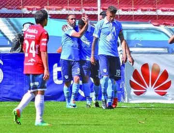 Bolívar queda cerca del título 