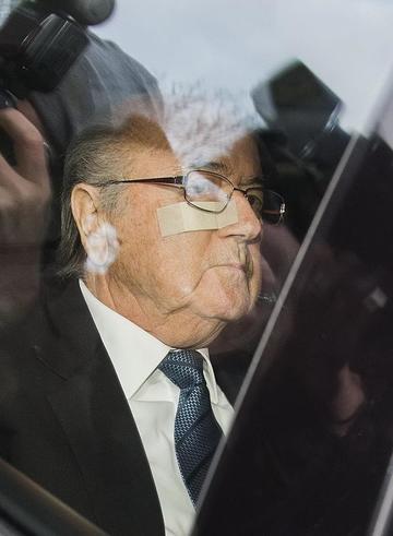 Blatter hablará el lunes sobre el fallo del comité de ética