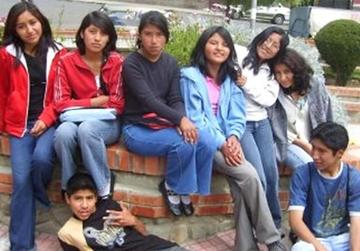 Bolivia: 22% de las mujeres se casa o tiene algún tipo de convivencia antes de los 18 años