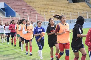 Selección femenina de fútbol busca otra victoria