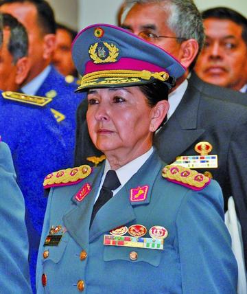 Por primera vez una mujer es jefa del Estado Mayor