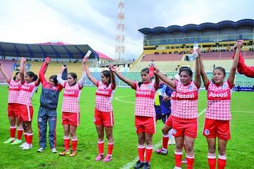 Potosinas terminan de líderes en el torneo del fútbol