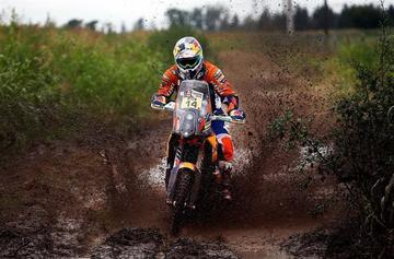 El piloto austríaco Matthias Walkner (KTM) en acción.