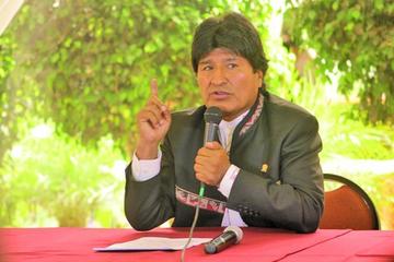 Evo afirma que Bolivia no busca todo el territorio que tomó Chile