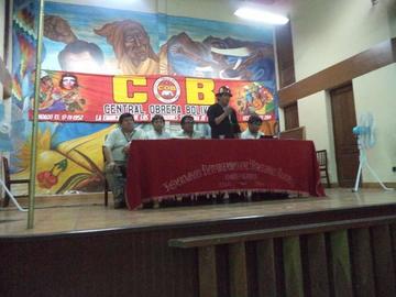 Juan Carlos Trujillo interviene en una plenaria en un anterior congreso.