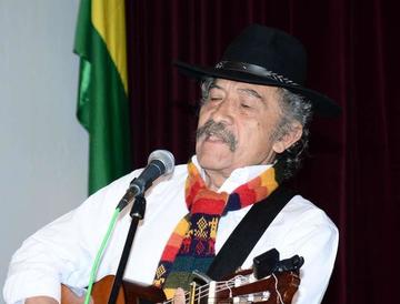 El cantautor en el concierto de ayer.