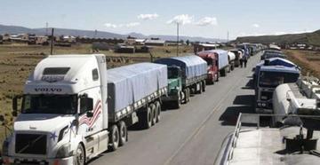 El transporte pesado bloquea desde hoy por presión tributaria