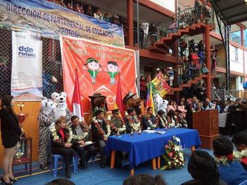El acto de inauguración del año escolar fue en la Unidad Educativa Topater.