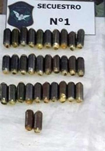 Detienen a 2 bolivianos con cocaína en Chile