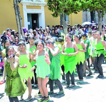 Las señoritas demostraron mucha alegría.