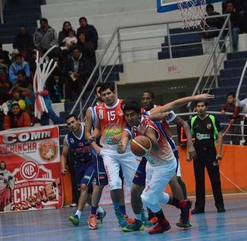 Los jugadores del conjunto de la vieja casona en un anterior encuentro.