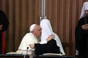 El Papa y Kiril coinciden en que la "unidad se hace caminando"