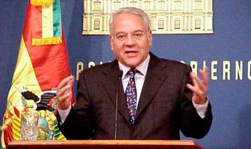 Gonzalo Sánchez de Lozada fue presidente de Bolivia en dos períodos, desde 1993 hasta 1997 y desde 2002 hasta 2003.