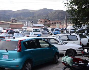 Los dueños de los autos pagarán su multa antes de sacar sus vehículos de Tránsito.