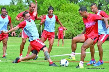 El Huracán “de los milagros” recibe al Atlético Nacional