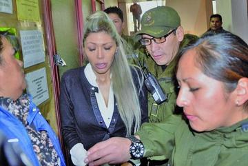 Imputada por legitimación de ganancias ilícitas, enriquecimiento de particulares y uso indebido de influencias.