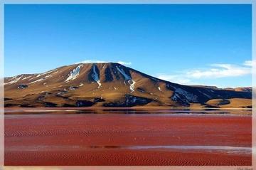 La laguna del sudoeste es única debido al color rojo que tienen sus aguas.