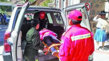 Adolescente se precipita 15 metros en una hoyada