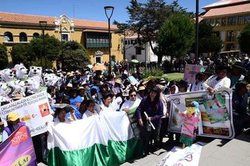 Las féminas en el acto de homenaje al Día Internacional de la Mujer.
