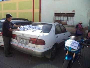 Privan de libertad a dos menores de edad por robo de un vehículo en Potosí