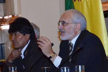 Mesa dice que se discute el uso de influencias, no el pacto con China