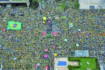 Calculan que más de un millón de personas se movilizaron en las calles ayer.