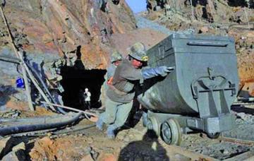 El Gobierno prevé programas de financiamiento para la minería