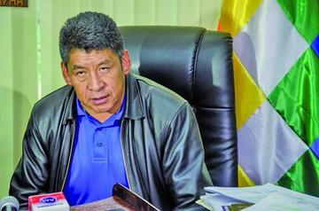 Llaman machista a Montes por decir a Chapetón “esa carajito”