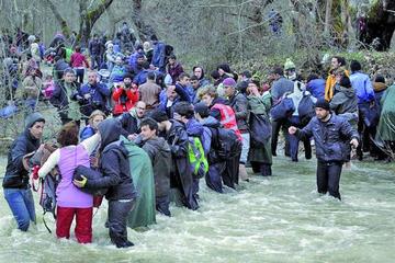 Grecia aplica acuerdo con Turquía sin dar salida a los campos de refugiados