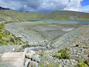 Aapos: solo hay agua para tres meses de distribución regular