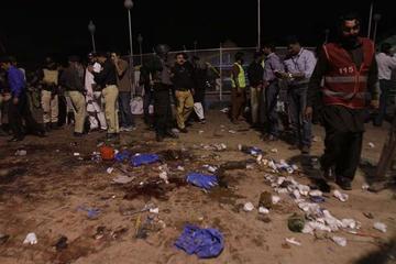 Atentado suicida en Pakistán deja 69 muertos y 290 heridos 