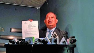 Aseguran que no existe cédula ni pasaporte del hijo de Morales