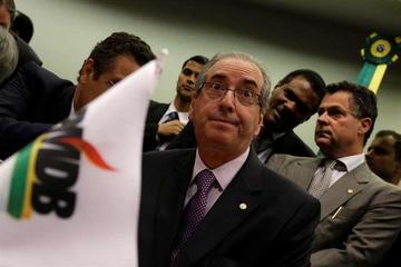 El presidente de la Cámara de Diputados de Brasil, Eduardo Cunha, participa de la reunión en la que se anunció el rompim