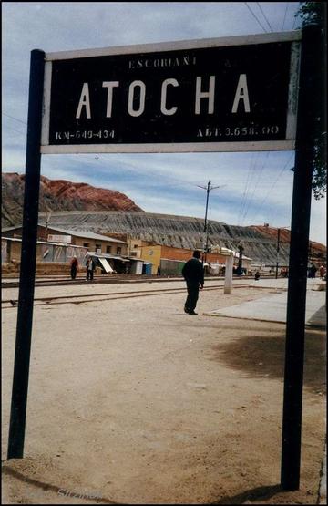 La población acata el paro cívico general.