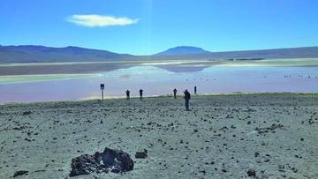 Turistas advierten que Laguna Colorada se está deteriorando